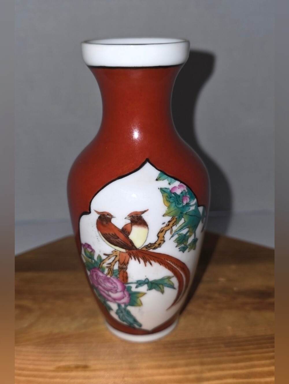 Vintage Rare Chinese Porcelain Hand Painted Bud Vase Butterfly & Pheasants. - Picture 4 of 8